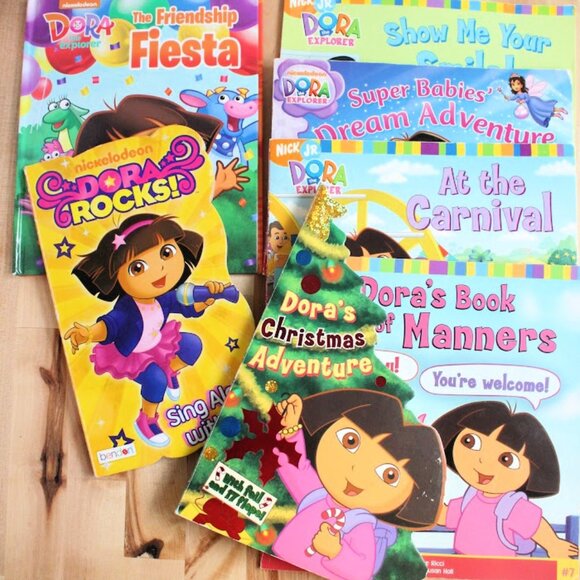 Set of 7 Dora the Explorer Children's Books - Picture 1 of 1